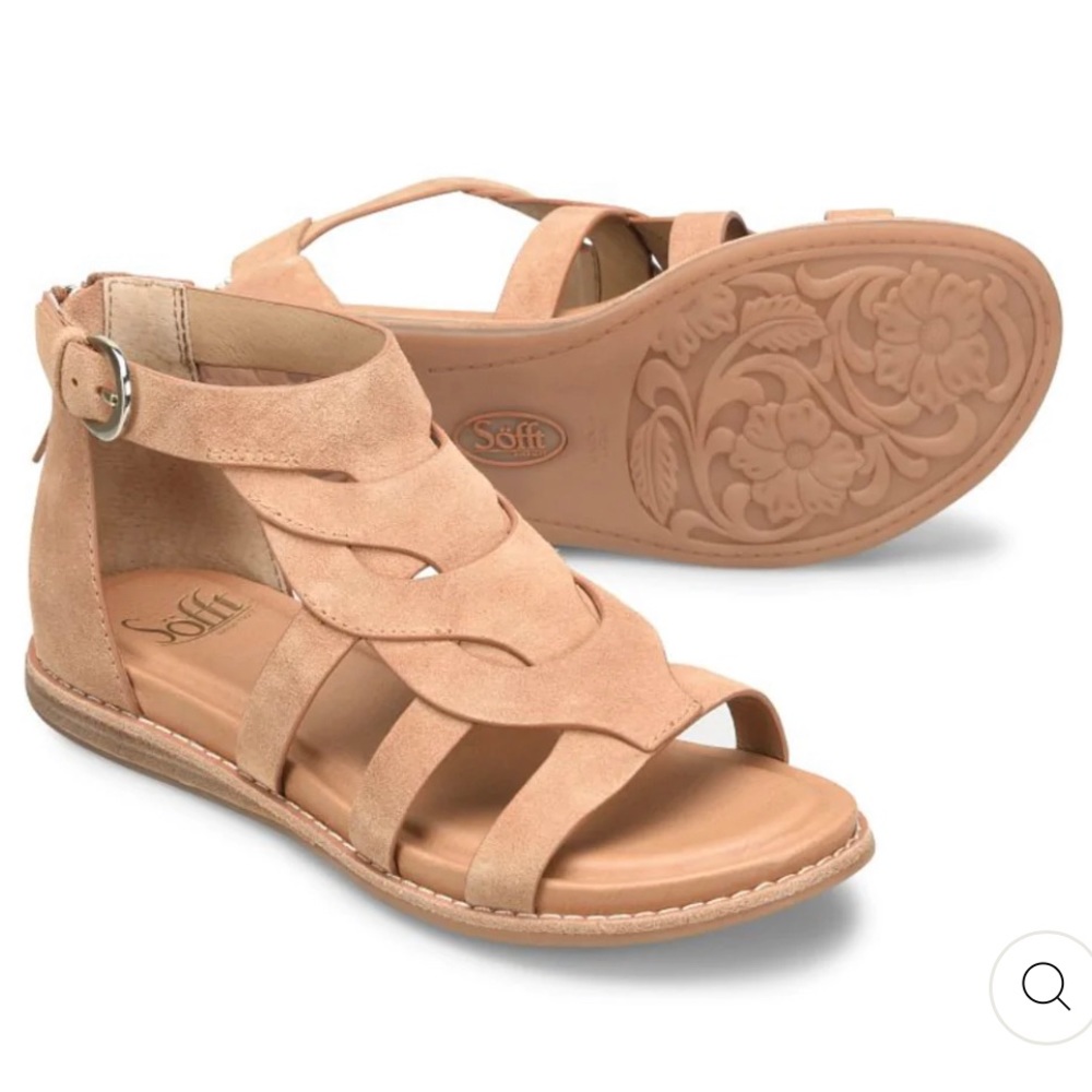 Sofft ephie gladiator sandal. NWT. Sz 8.5 In desert tan.